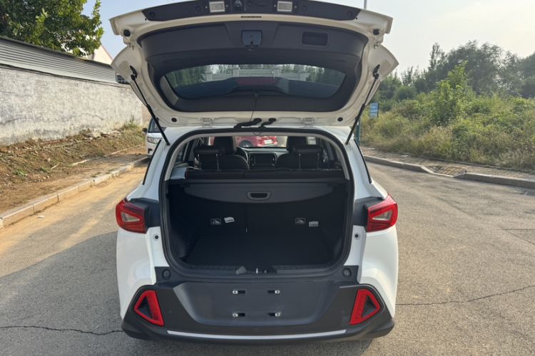 Used AION Trumpchi GE3 2018 530 Internet Enjoyment Version Trunk