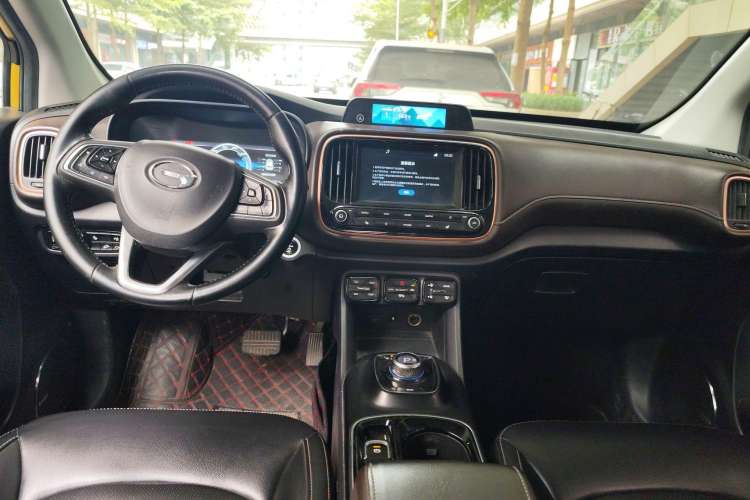 Used AION Trumpchi GE3 2018 530 Internet Premium Edition Center Console