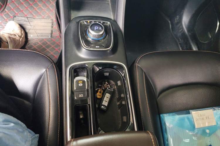 Used AION Trumpchi GE3 2018 530 Internet Premium Edition Gear Lever