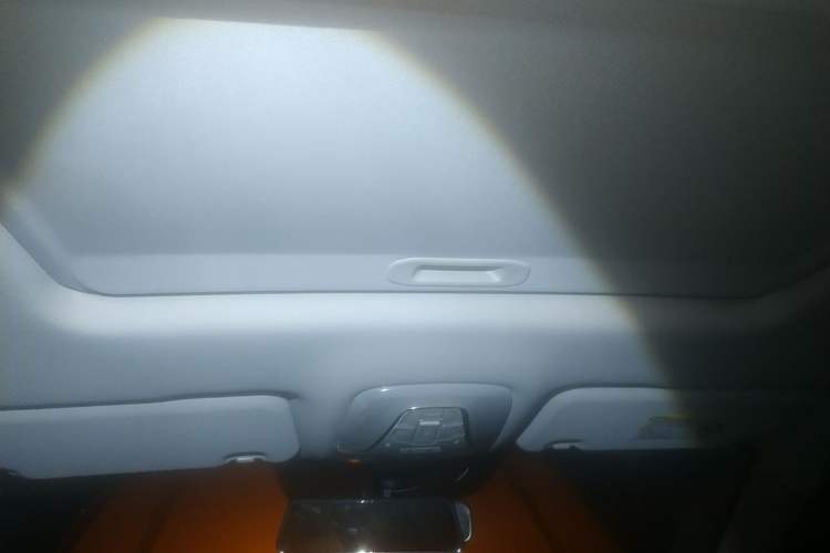 Used AION Trumpchi GE3 2018 530 Internet Enjoyment Version Headliner