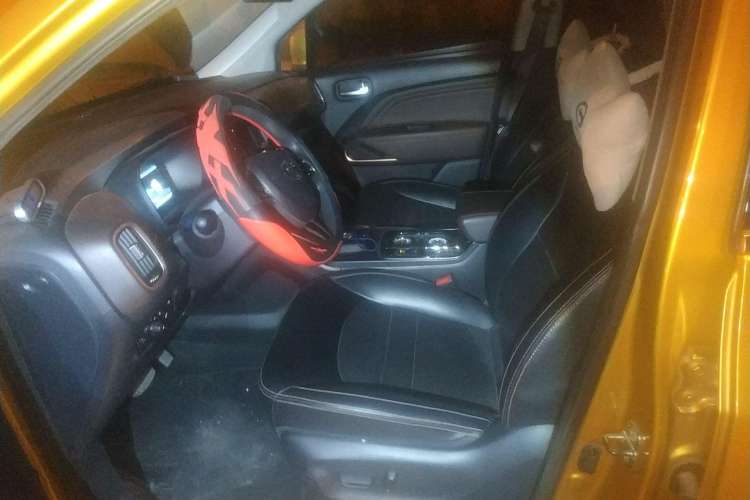 Used AION Trumpchi GE3 2018 530 Internet Enjoyment Version Left Front Seat