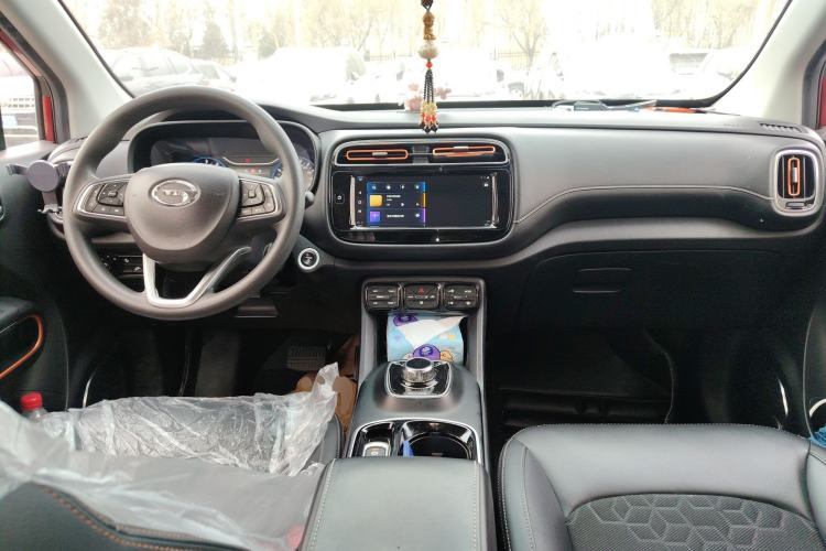 Used AION Trumpchi GE3 2020 530 Internet Enjoyment Edition Center Console
