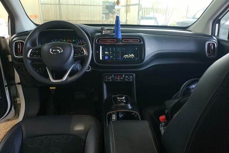Used AION Trumpchi GE3 2020 530 Internet Enjoyment Edition Center Console