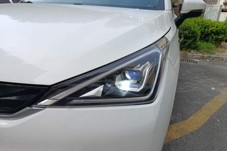 Used AION Trumpchi GE3 2020 530 Internet Enjoyment Edition Left Front Headlight