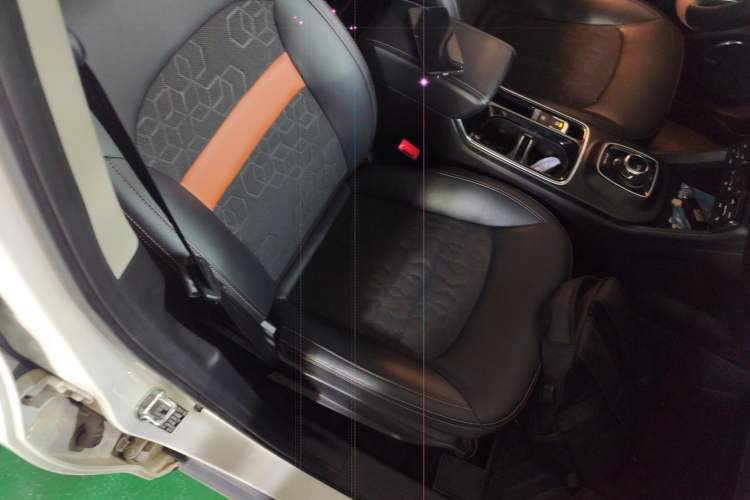 Used AION Trumpchi GE3 2020 530 Internet Enjoyment Edition Right Front Seat