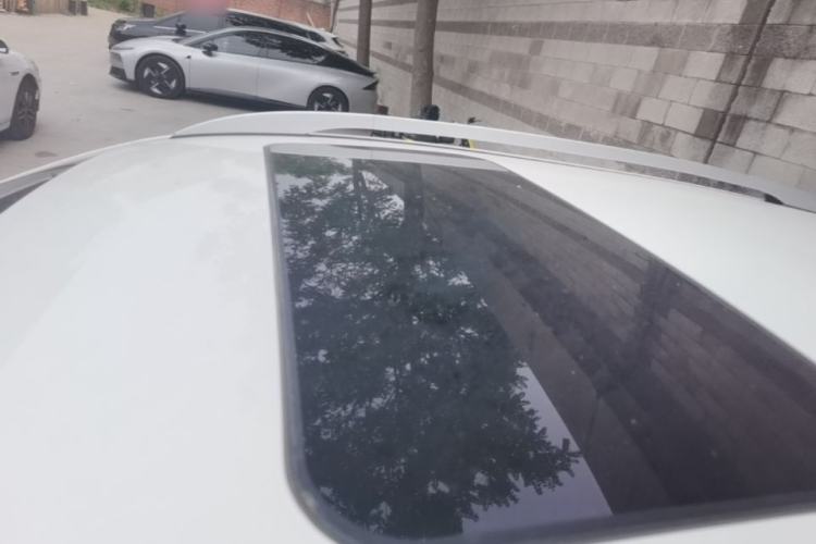 Used AION Trumpchi GE3 2020 530 Internet Enjoyment Edition Roof