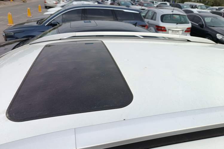 Used AION Trumpchi GE3 2020 530 Internet Enjoyment Edition Roof