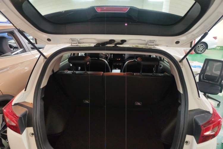 Used AION Trumpchi GE3 2020 530 Internet Enjoyment Edition Trunk