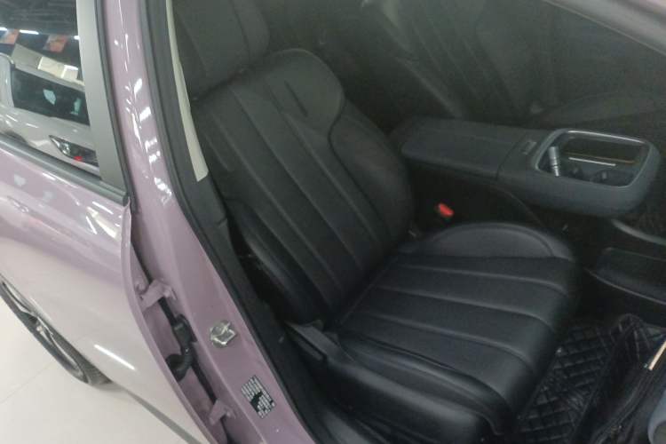 Used AION UT 2025 420 Intelligent Luxury Edition Right Front Seat