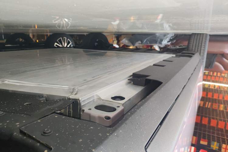 Used AION UT 2025 330 Starlight Edition Right Side Sill