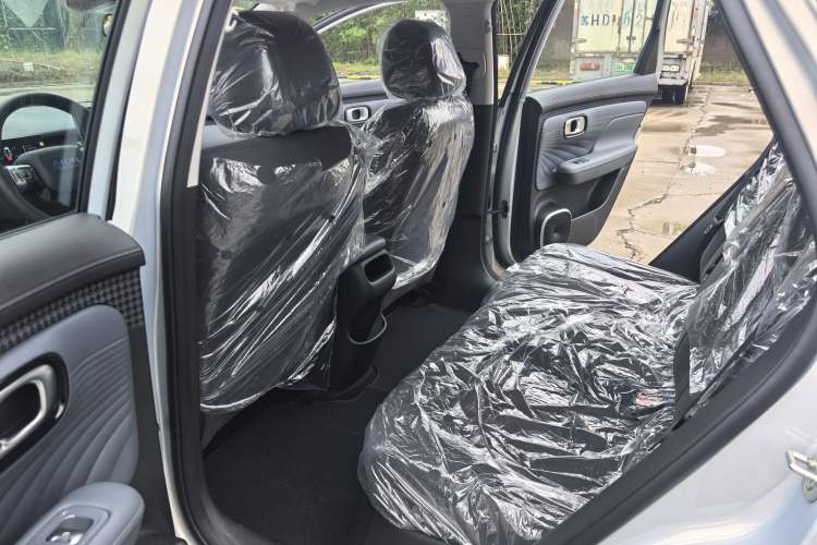 Used AION UT 2025 330 Starlight Edition Interior 2