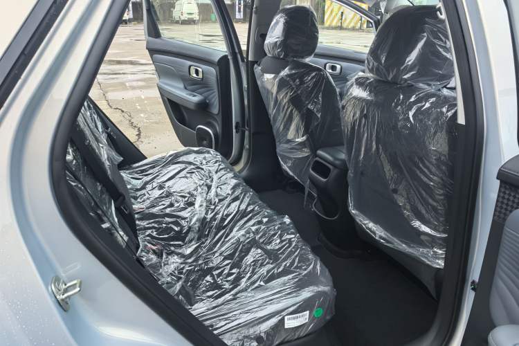Used AION UT 2025 330 Starlight Edition Interior 4