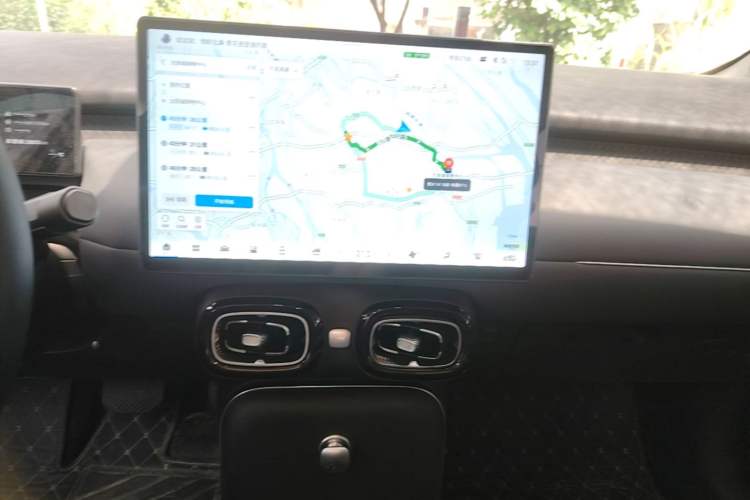 Used AION UT 2025 420 Intelligent Luxury Edition Audio And AC Panel