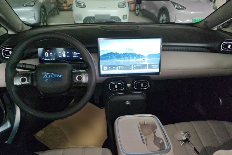 Used AION UT 2025 330 Starlight Edition Center Console
