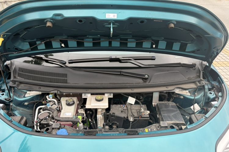 Used AION UT 2025 420 Prestige Edition Engine Bay