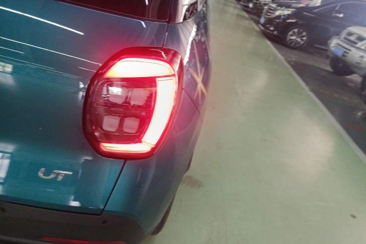 Used AION UT 2025 420 Prestige Edition Exterior 3