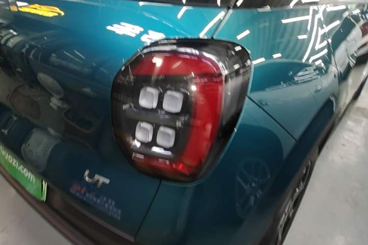 Used AION UT 2025 420 Prestige Edition Exterior 3