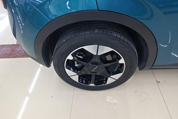 Used AION UT 2025 420 Prestige Edition Exterior 5