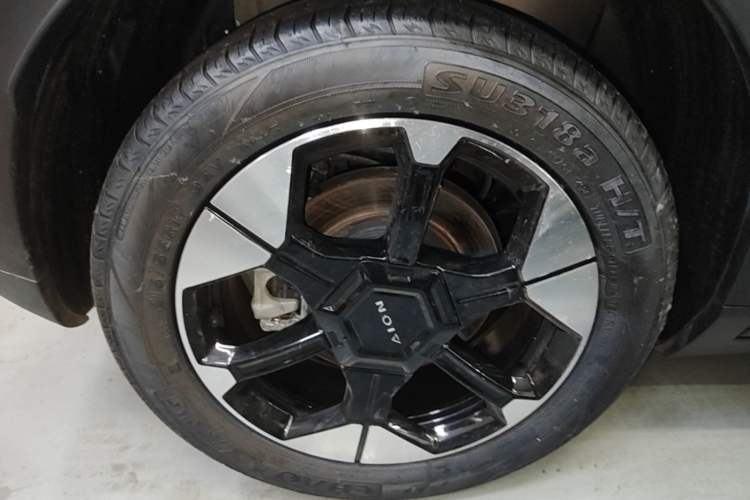 Used AION UT 2025 420 Prestige Edition Exterior 5