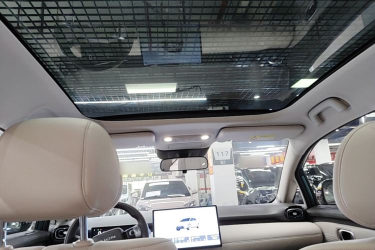 Used AION UT 2025 420 Prestige Edition Headliner