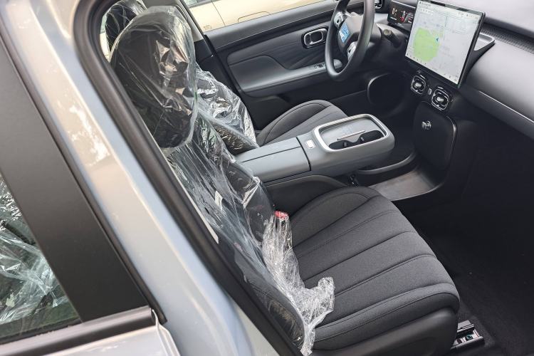 Used AION UT 2025 330 Starlight Edition Interior 5