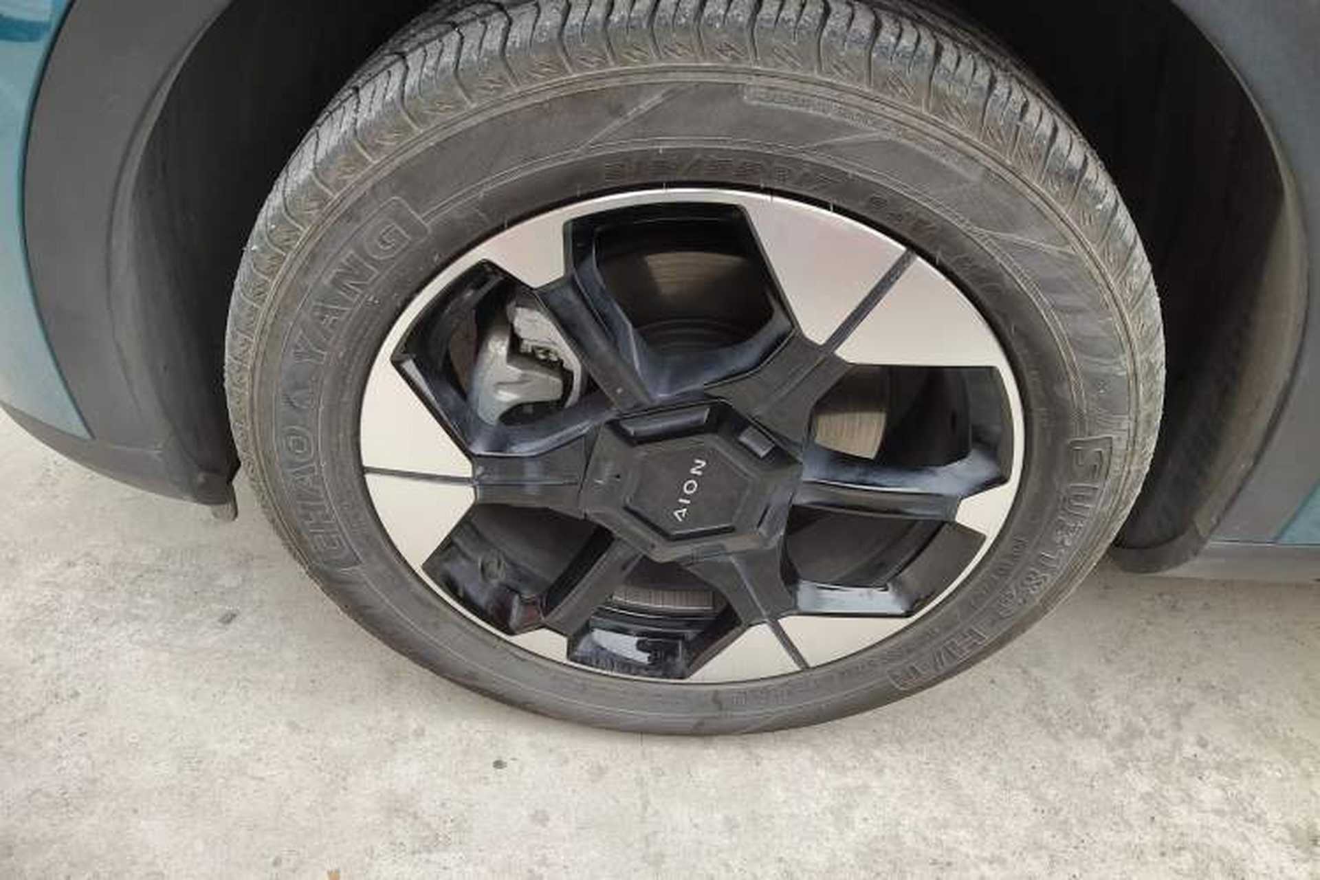 Used AION UT 2025 420 Prestige Edition Left Front Wheel Hub