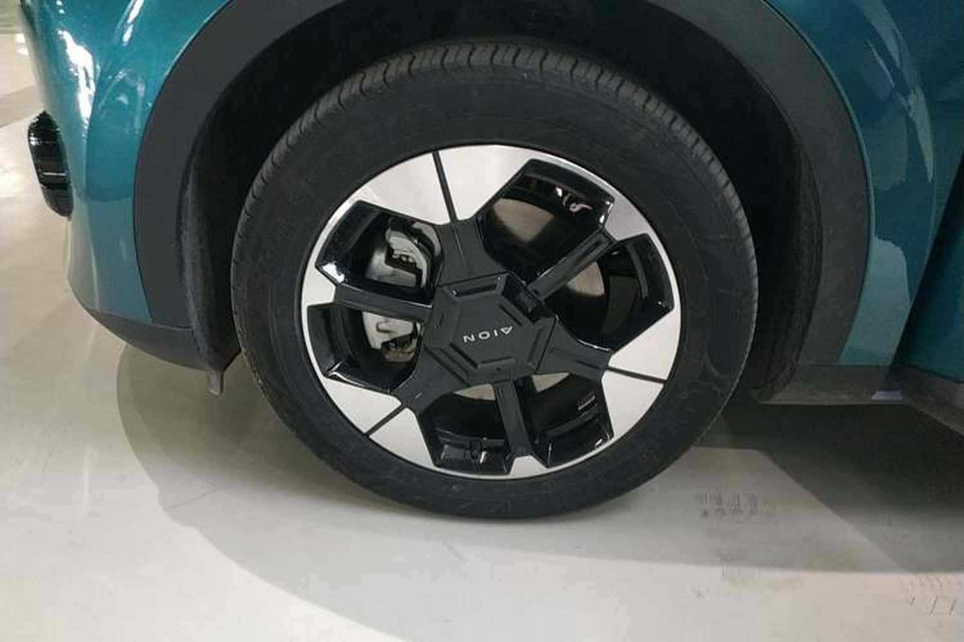 Used AION UT 2025 420 Prestige Edition Left Front Wheel Hub
