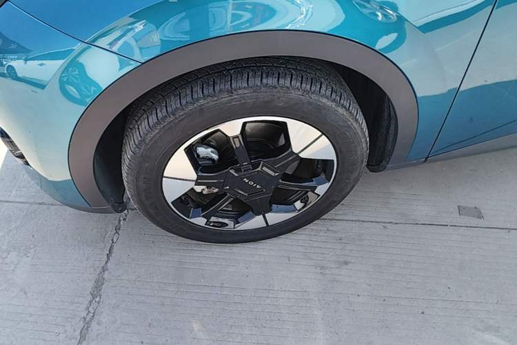 Used AION UT 2025 420 Prestige Edition Left Front Wheel Hub