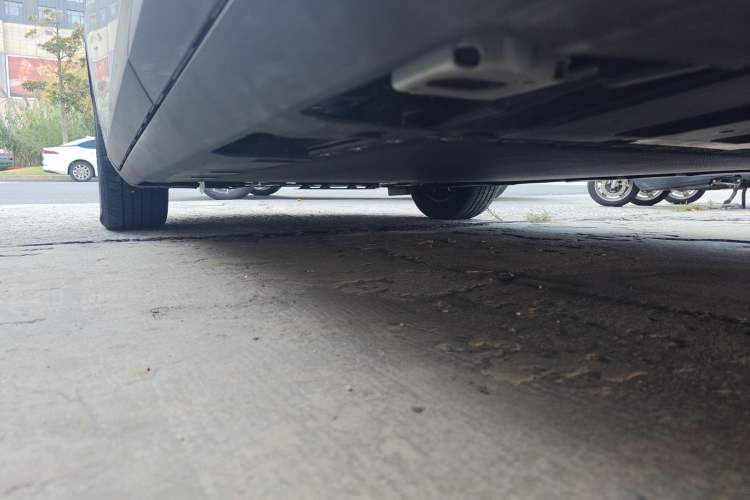 Used AION UT 2025 330 Star Edition Left Side Sill