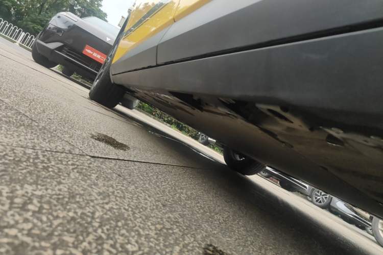 Used AION UT 2025 420 Prestige Edition Left Side Sill