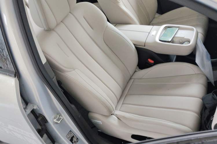 Used AION UT 2025 420 Prestige Edition Right Front Seat