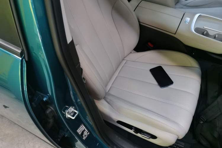 Used AION UT 2025 420 Prestige Edition Right Front Seat