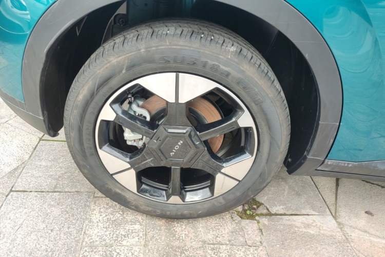 Used AION UT 2025 420 Prestige Edition Right Rear Wheel Hub