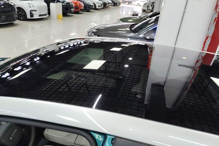 Used AION UT 2025 420 Prestige Edition Roof