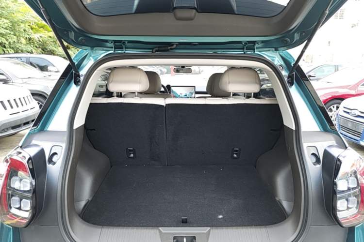 Used AION UT 2025 330 Intelligent Enjoyment Edition Trunk