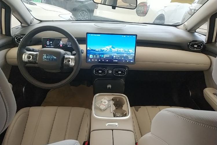 Used AION UT 2025 420 Intelligent Luxury Edition Center Console