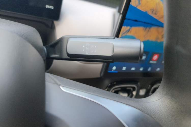 Used AION UT 2025 420 Smart Edition Gear Lever
