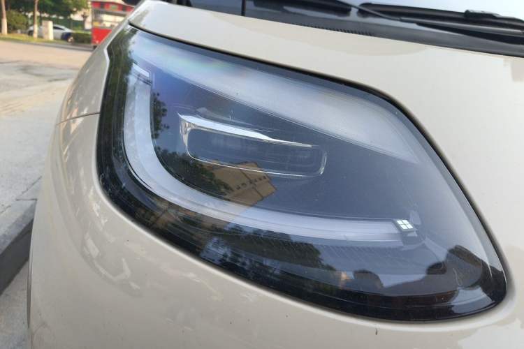 Used AION UT 2025 420 Smart Edition Right Front Headlight
