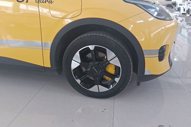 Used AION UT 2025 420 Prestige Edition Right Front Wheel Hub
