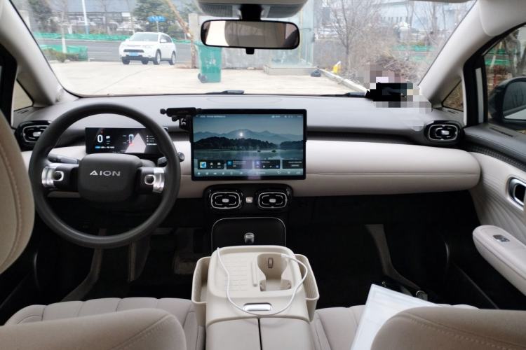 Used AION UT 2025 330 Starlight Edition Center Console