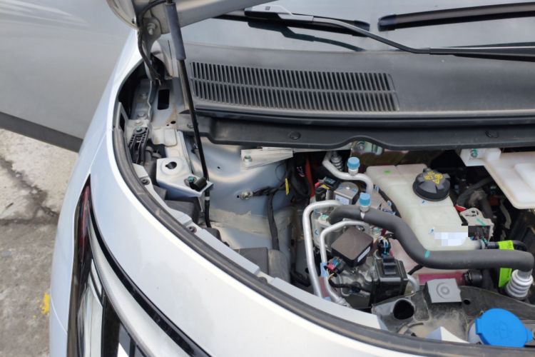 Used AION UT 2025 420 Prestige Edition Engine Bay Right