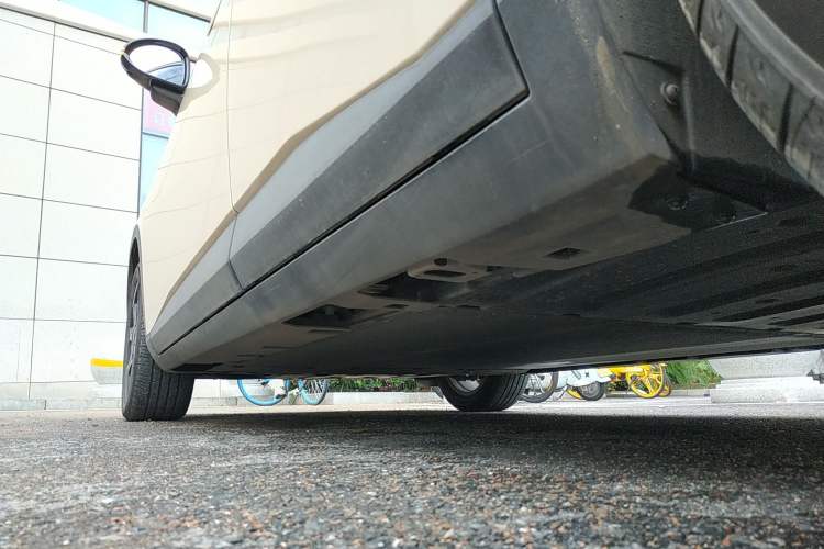 Used AION UT 2025 420 Prestige Edition Left Side Sill
