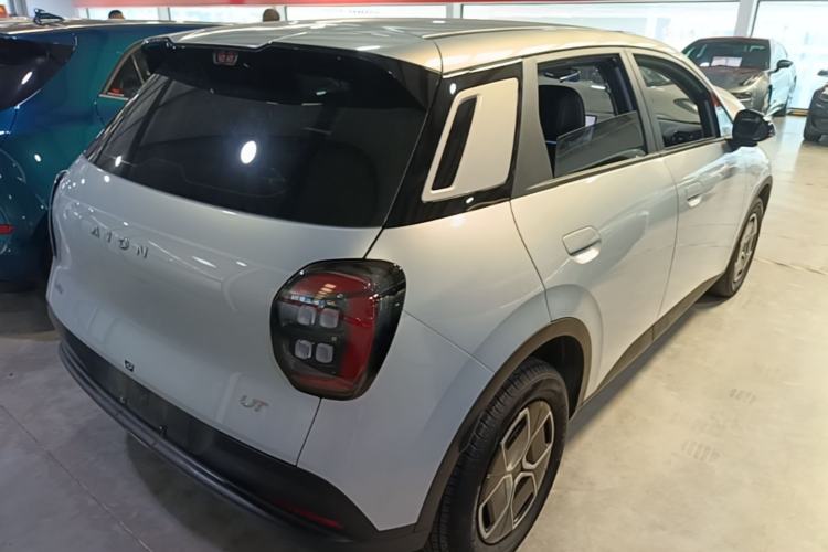 Used AION UT 2025 420 Smart Edition Rear Right 45 Deg