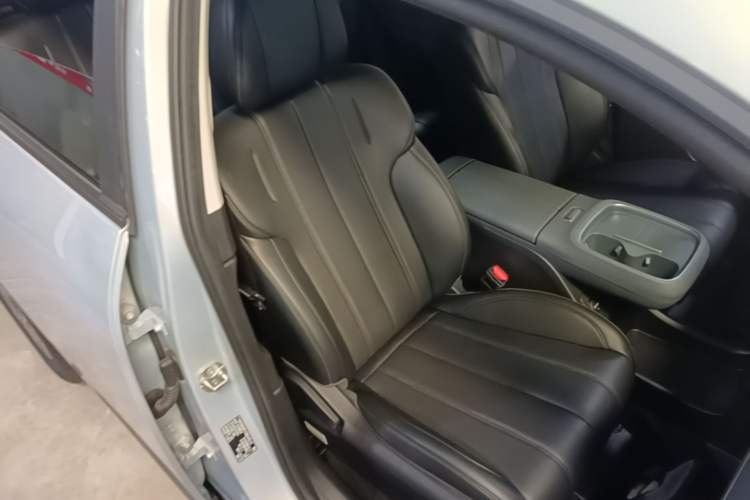 Used AION UT 2025 420 Smart Edition Right Front Seat