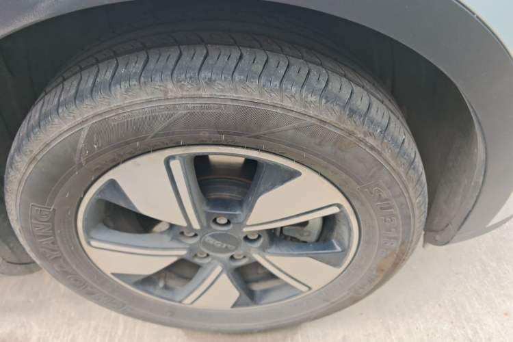 Used AION UT 2025 420 Intelligent Luxury Edition Right Front Wheel Hub