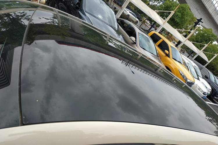 Used AION UT 2025 420 Prestige Edition Roof
