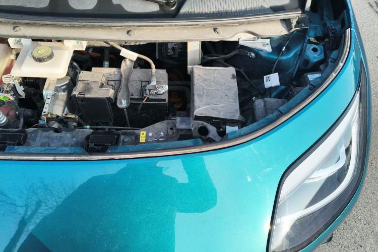 Used AION UT 2025 420 Smart Edition Engine Bay Left