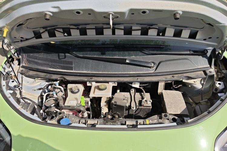 Used AION UT 2025 420 Prestige Edition Engine Bay