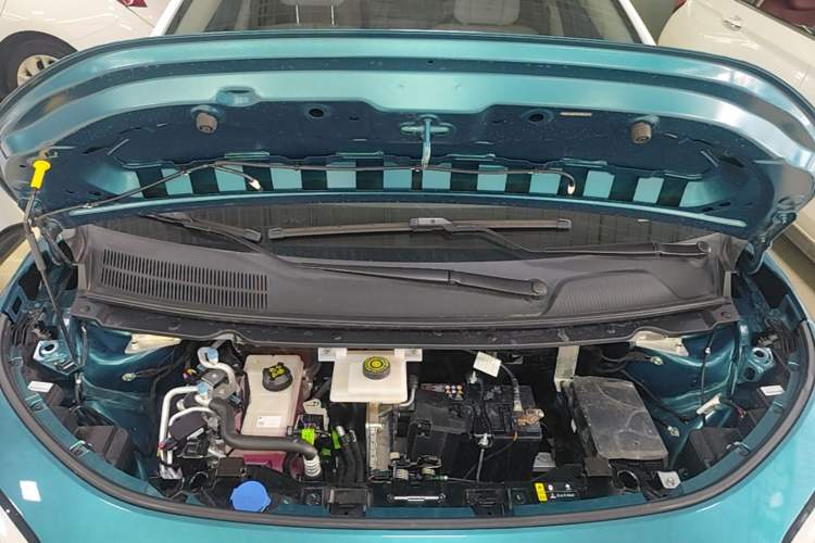 Used AION UT 2025 420 Prestige Edition Engine Bay