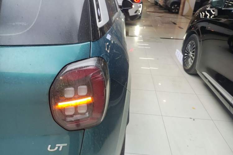 Used AION UT 2025 420 Prestige Edition Exterior 3